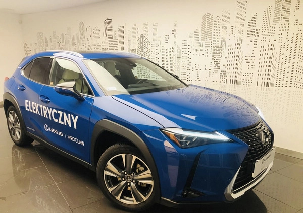 Lexus UX cena 205900 przebieg: 18000, rok produkcji 2022 z Ciężkowice małe 596